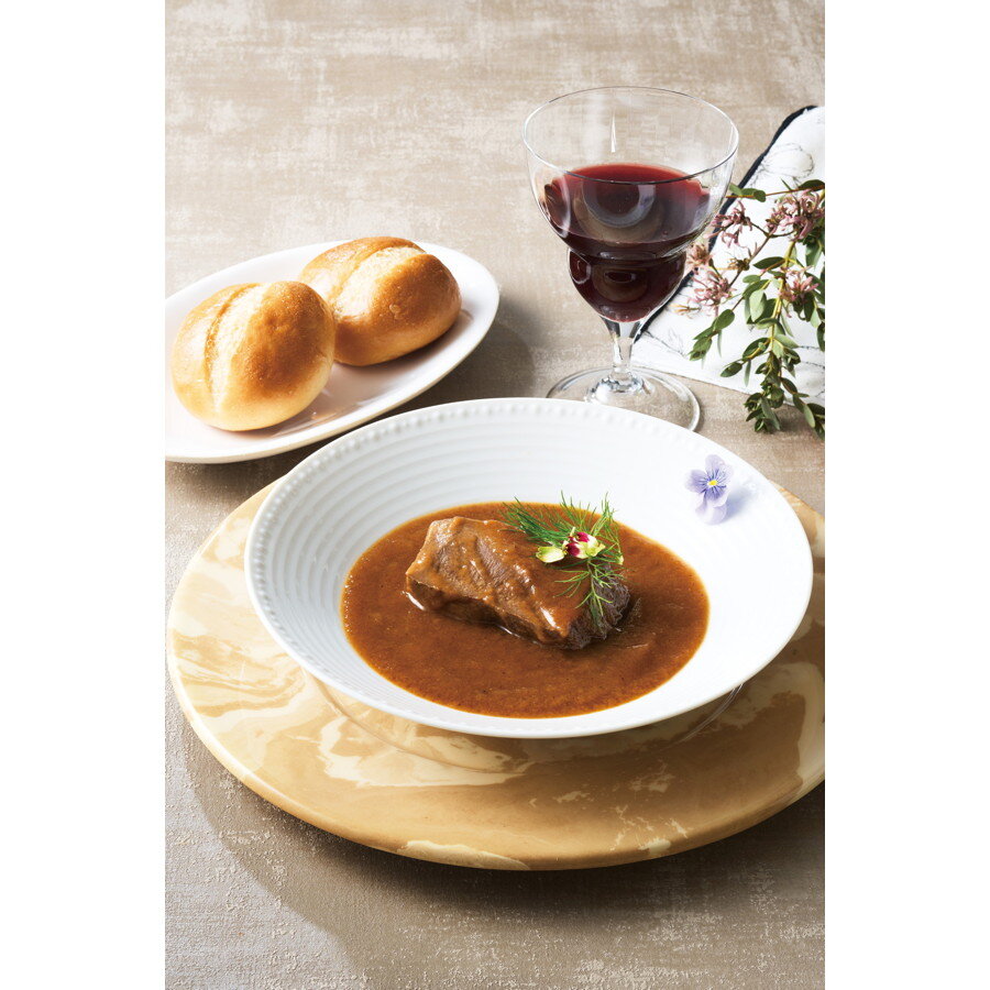 静岡「川奈ホテル」窪田豪料理長監修牛タンシチュー